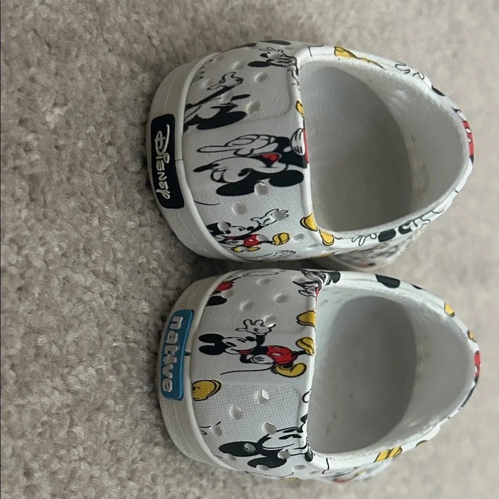 Native Mickey Mouse